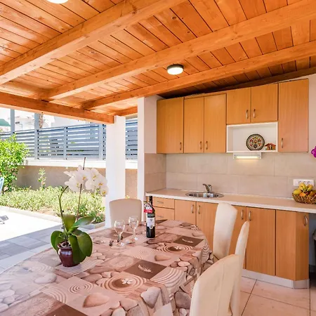 Apartment Katica Povile