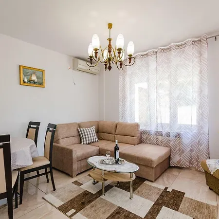 Apartman Katica Povile